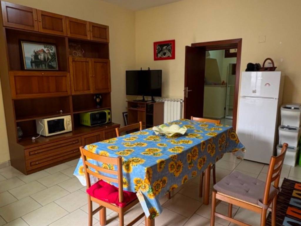 Casa indipendente a Fondi in Piazza delle Benedettine - Foto 5
