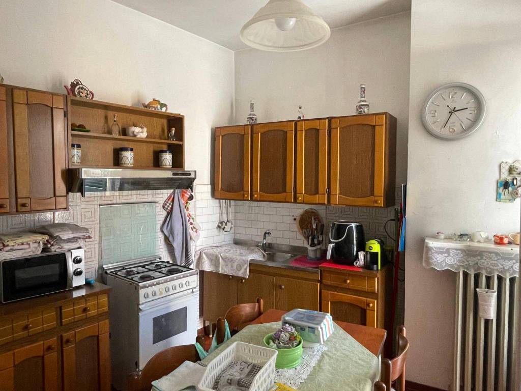 Appartamento a Caramagna piemonte in Piazza Umberto I - Foto 4