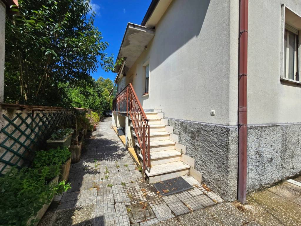 Villa a Terni in Via del Torrente - Foto 4
