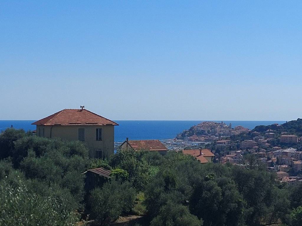 Villa a Imperia in Via Fanny Roncati Carli, 107 - Foto 2