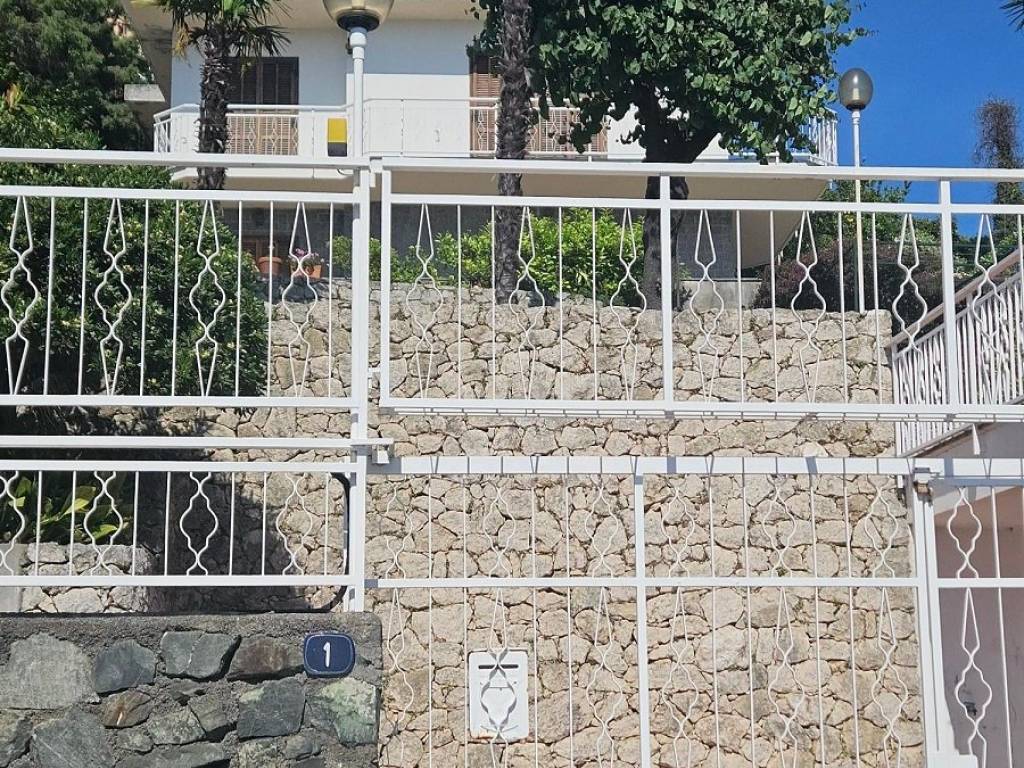 Villa a Spotorno in Via dei Ginepri, 1 - Foto 5