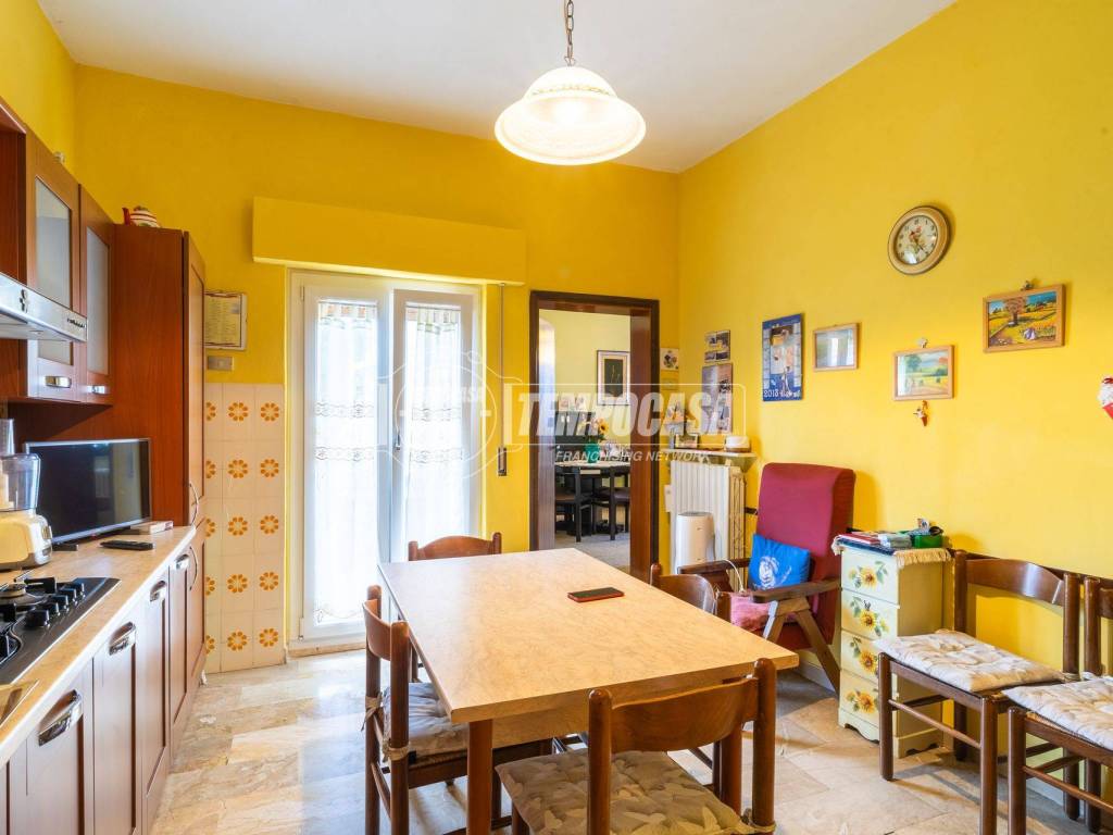 Appartamento a Civitanova marche in Via Alessandro Manzoni - Foto 2