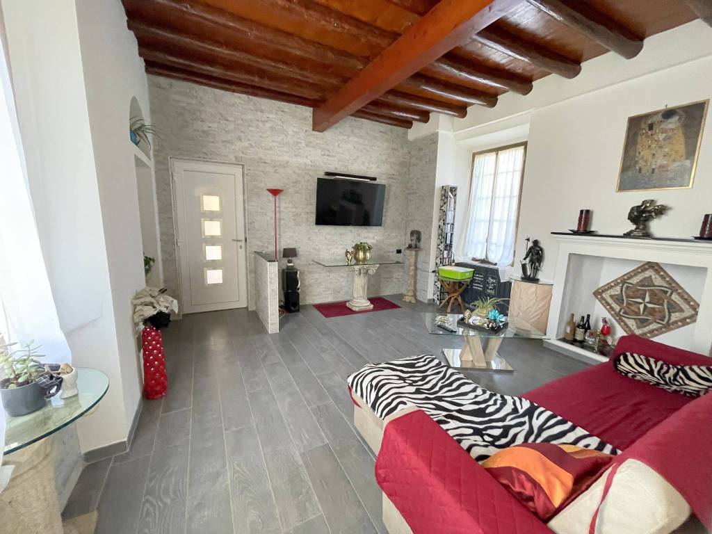 Casa indipendente a Castelseprio in Via Francesco Petrarca - Foto 2