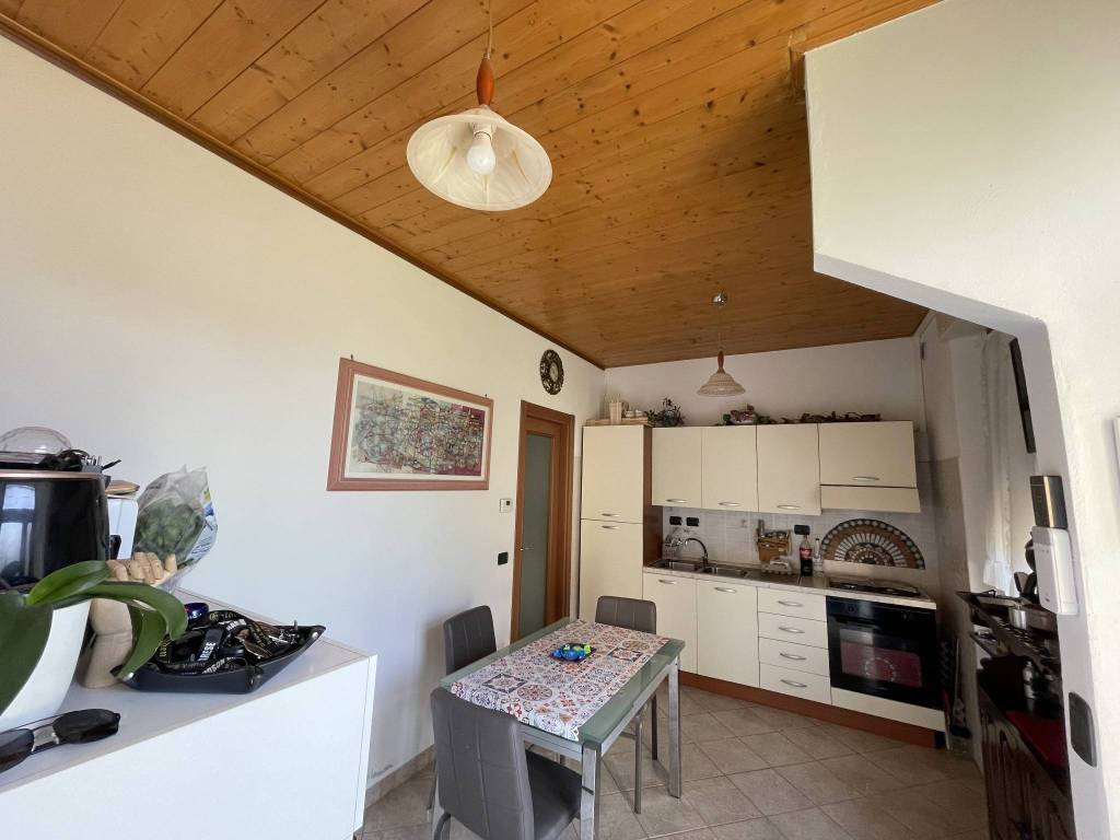 Casa indipendente a Castelseprio in Via Francesco Petrarca - Foto 5