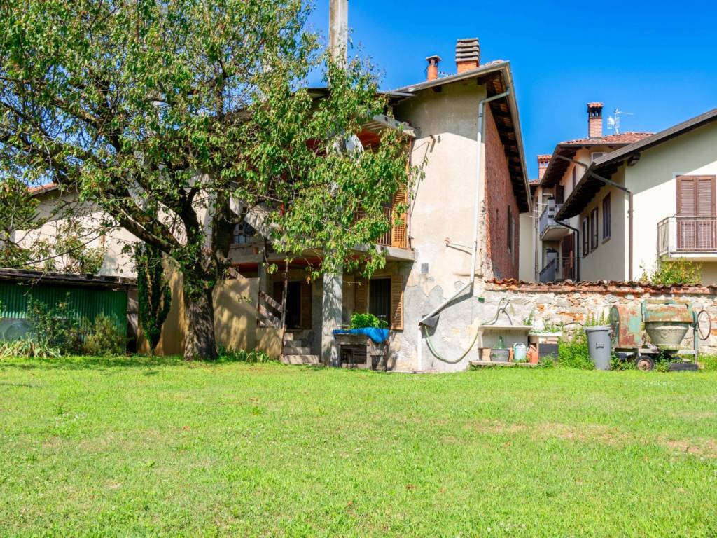 Casa indipendente a Lessona in Via Roma, 19 - Foto 3