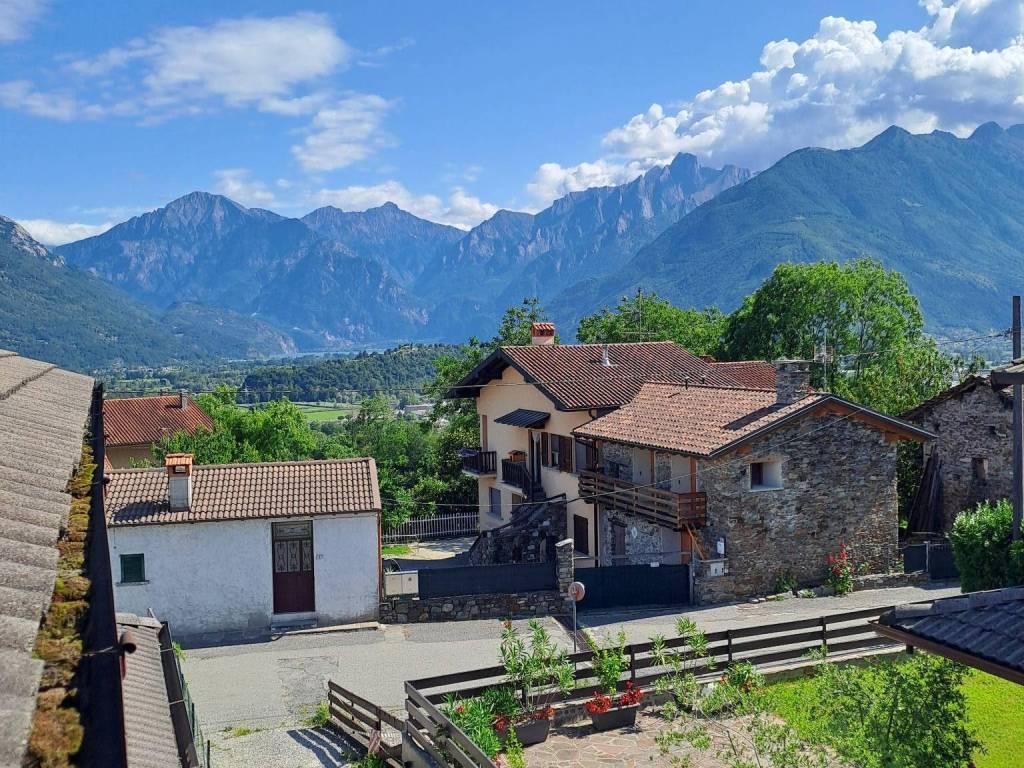 Appartamento a Colico in Via Chiaro - Foto 4