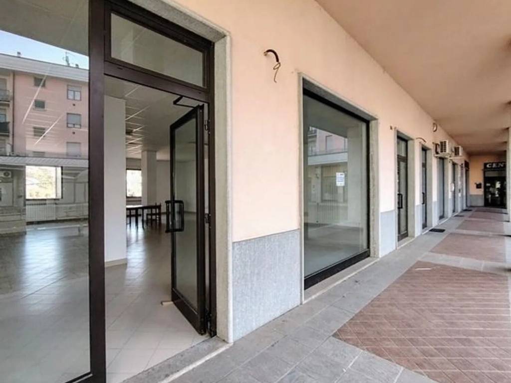 Appartamento a Serravalle scrivia in Viale Martiri Benedicta - Foto 3