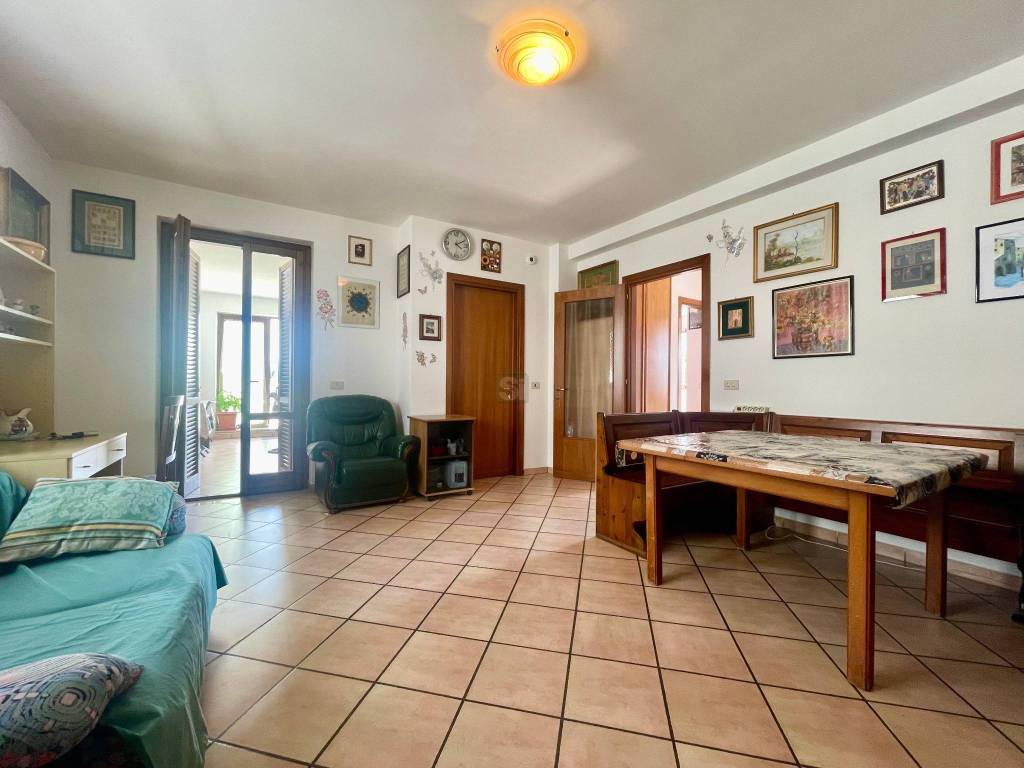 Appartamento a Trevi in Via Pintura, 23 - Foto 2