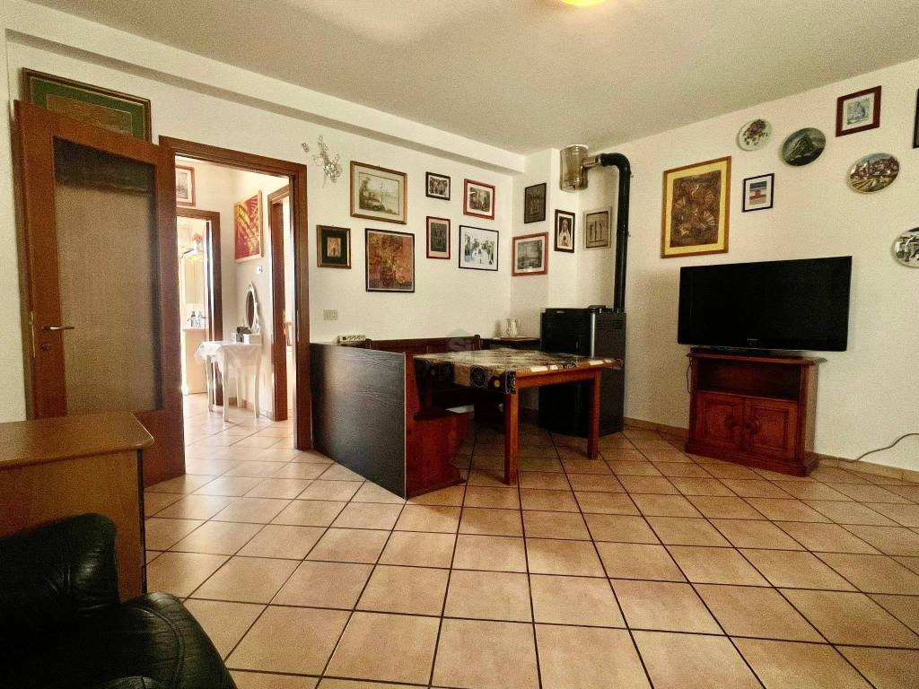 Appartamento a Trevi in Via Pintura, 23 - Foto 5