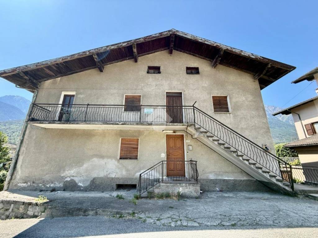 Casa indipendente a Nus in Via Martinet, 19 - Foto 4