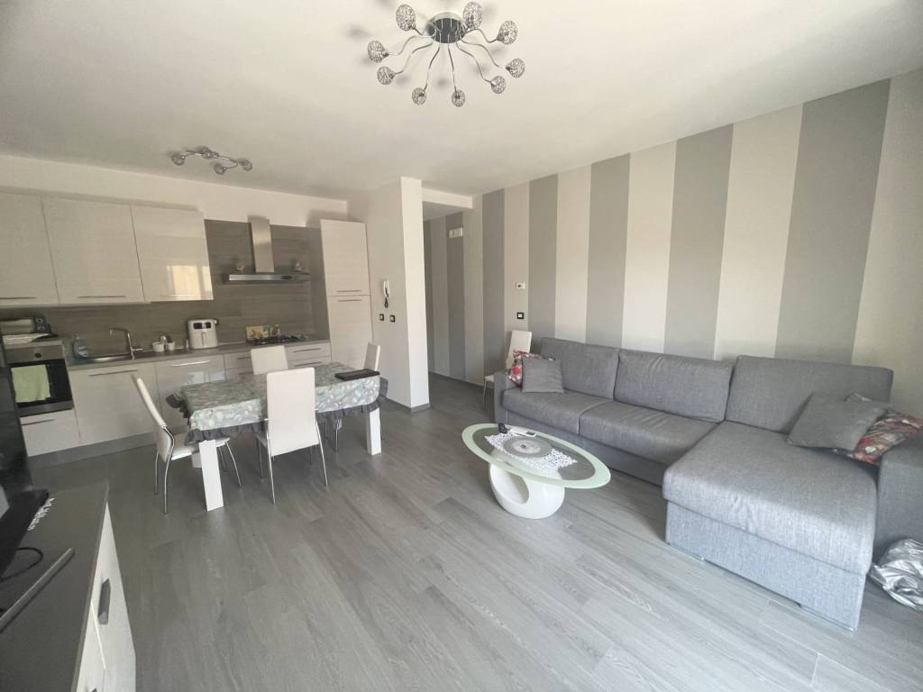 Appartamento a San benedetto del tronto in Via A. Da Giussano - Foto 2