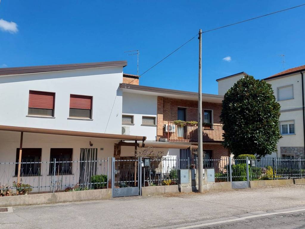 Villa a Taglio di po - Foto 2