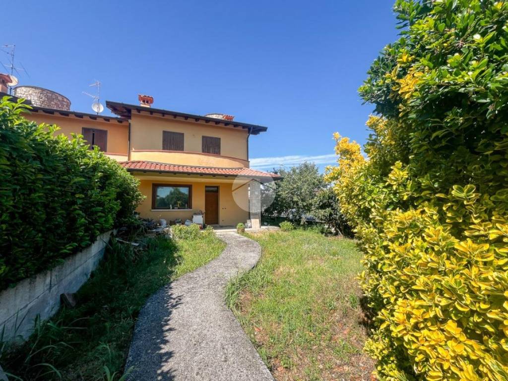 Villa a Castrezzato in Via Bartolomeo Zanetti - Foto 2