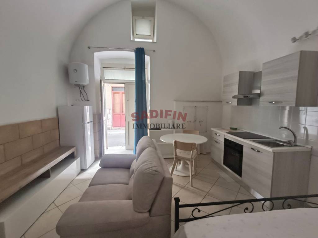 Appartamento a Modugno in Via Principessa Elena - Foto 3