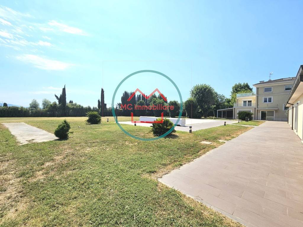 Villa a Pescia in Strada Provinciale Romana - Foto 4
