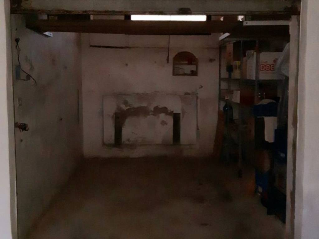 Box / garage a Vieste in Piazzale Aldo Moro, 18 - Foto 4