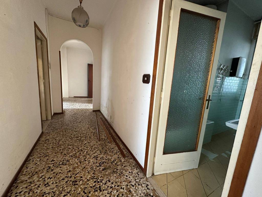 Appartamento a Vercelli in Via Francesco Petrarca, 35 - Foto 5