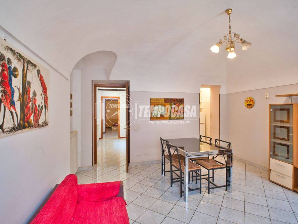 Appartamento a Vercelli in Via Achille Giovanni Cagna - Foto 4
