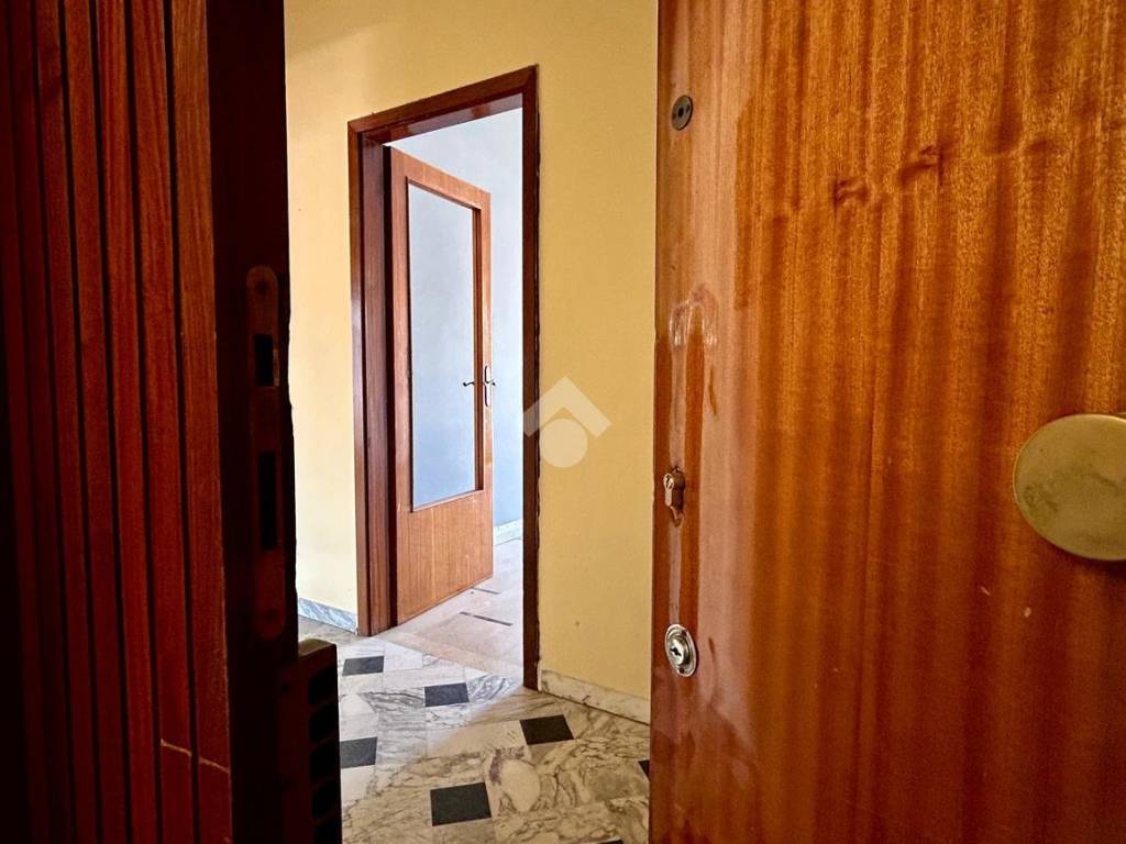 Appartamento a Cosenza in Viale Delle Medaglie DꞌOro, 26 - Foto 3