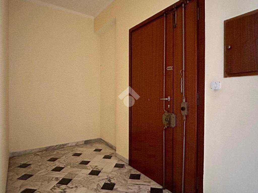Appartamento a Cosenza in Viale Delle Medaglie DꞌOro, 26 - Foto 4