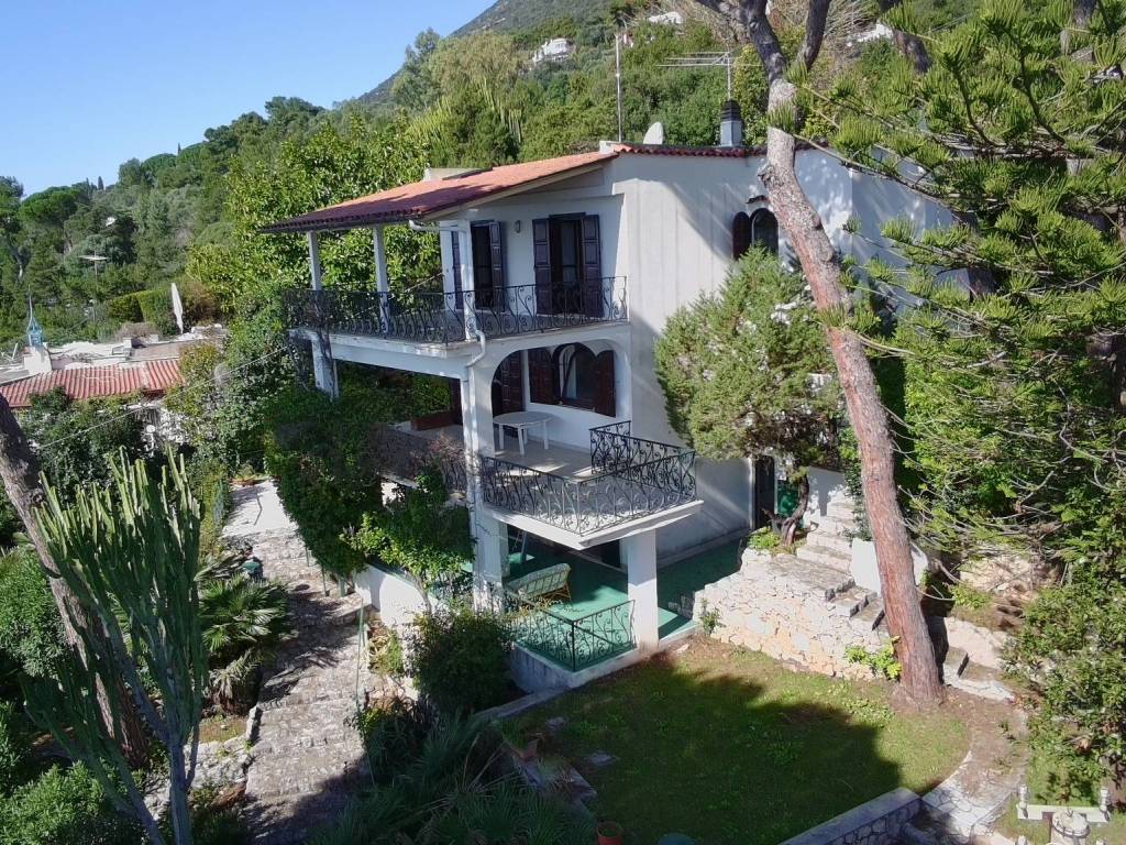 Villa a San felice circeo in Via Grotta delle Capre, 19 - Foto 2