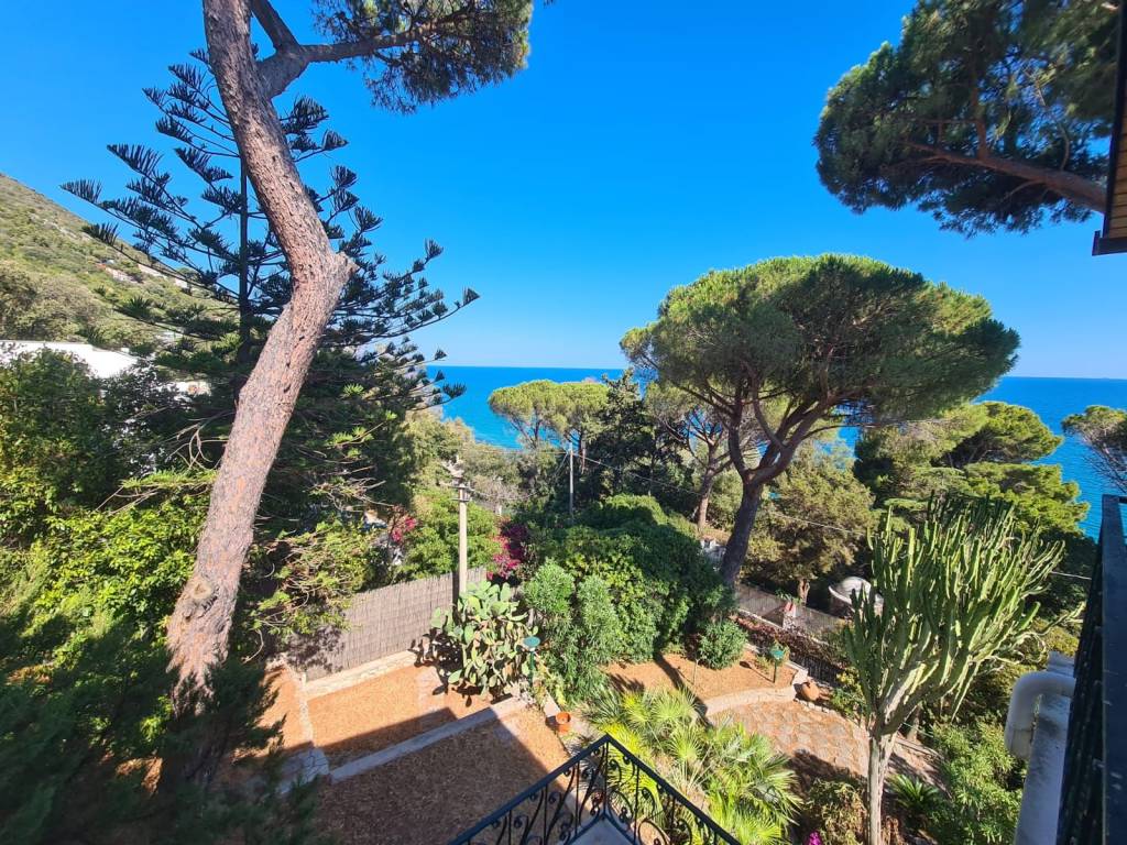Villa a San felice circeo in Via Grotta delle Capre, 19 - Foto 3
