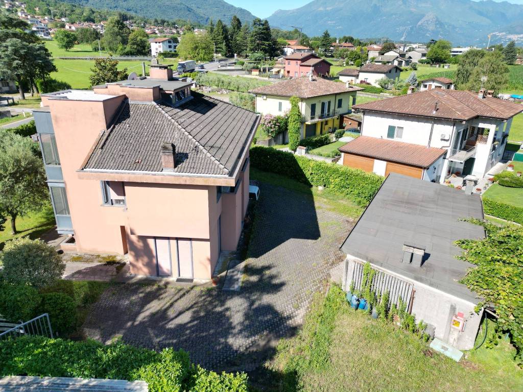 Villa a Colico in Via Nazionale Nord, 33 - Foto 3