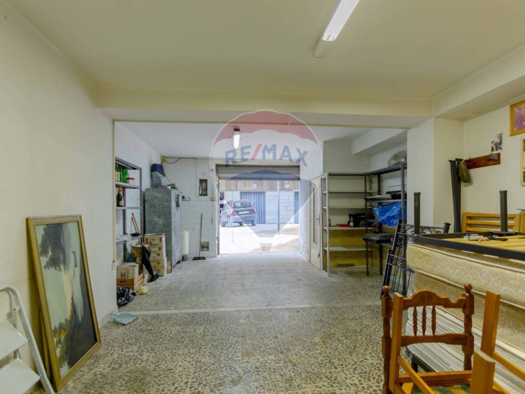 Box / garage a Martina franca in Via Antonio Cantore, 49 - Foto 2