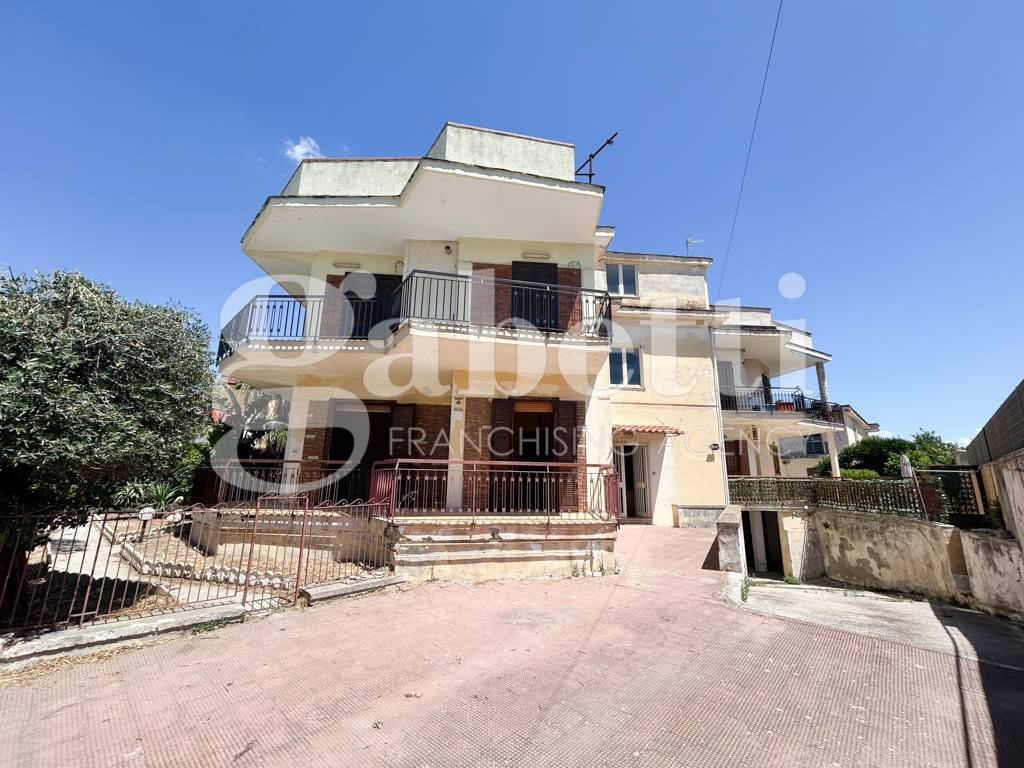 Appartamento a Castel volturno in Via Scarlatti , 40 - Foto 2