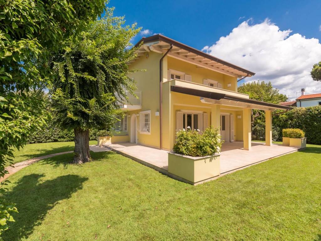 Villa a Forte dei marmi in Via Cavour, 10 - Foto 2