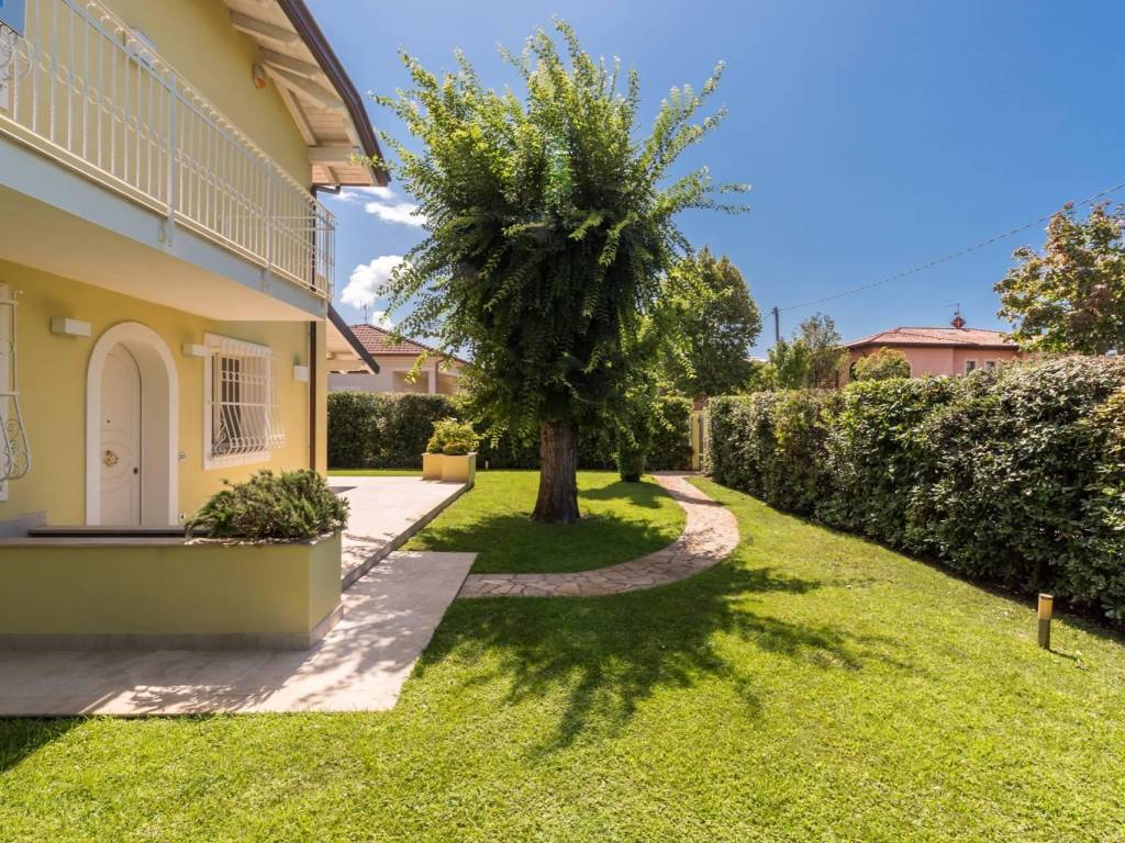 Villa a Forte dei marmi in Via Cavour, 10 - Foto 3