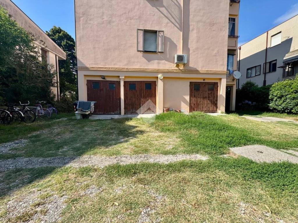 Appartamento a Rovigo in Viale Benvenuto Tisi da Garofolo, 80 - Foto 5