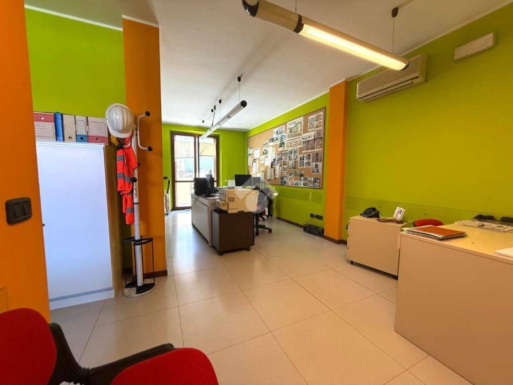 Appartamento a Trecate in Via Pietro Micca, 3 - Foto 2
