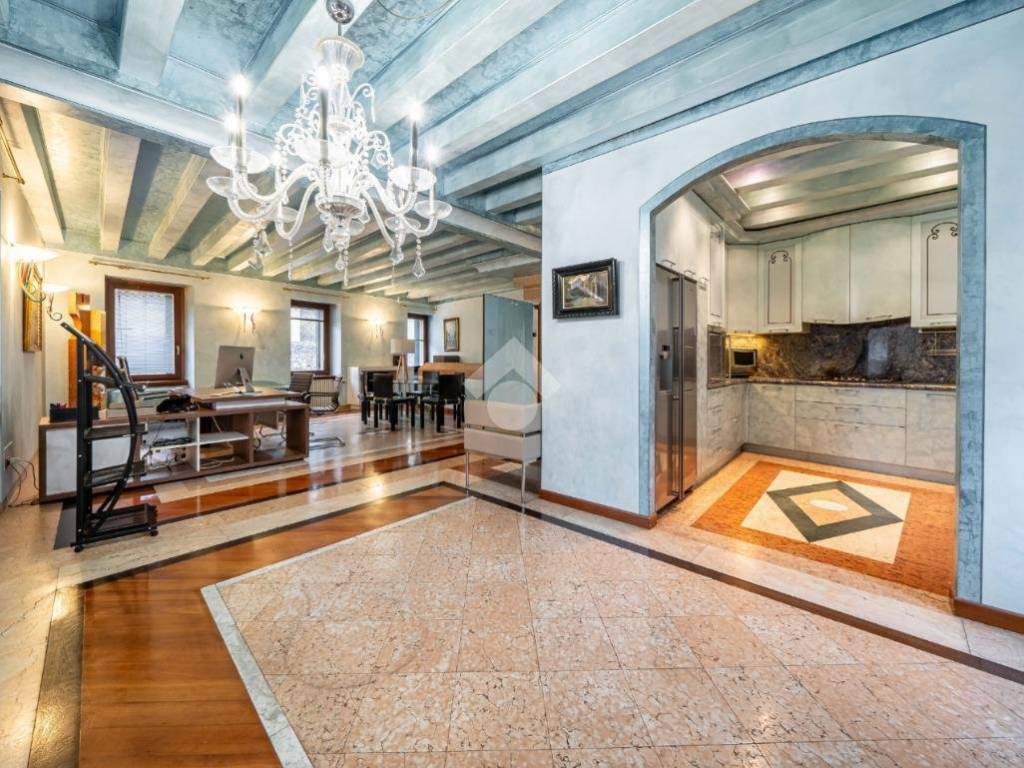 Casa indipendente a Verona in Via Giambattista Moschini, 22 - Foto 2