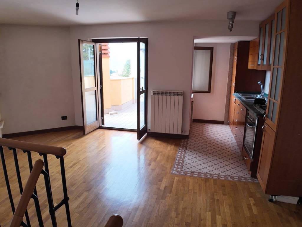 Attico / mansarda a L'aquila in Via Prifernum, 14 - Foto 3