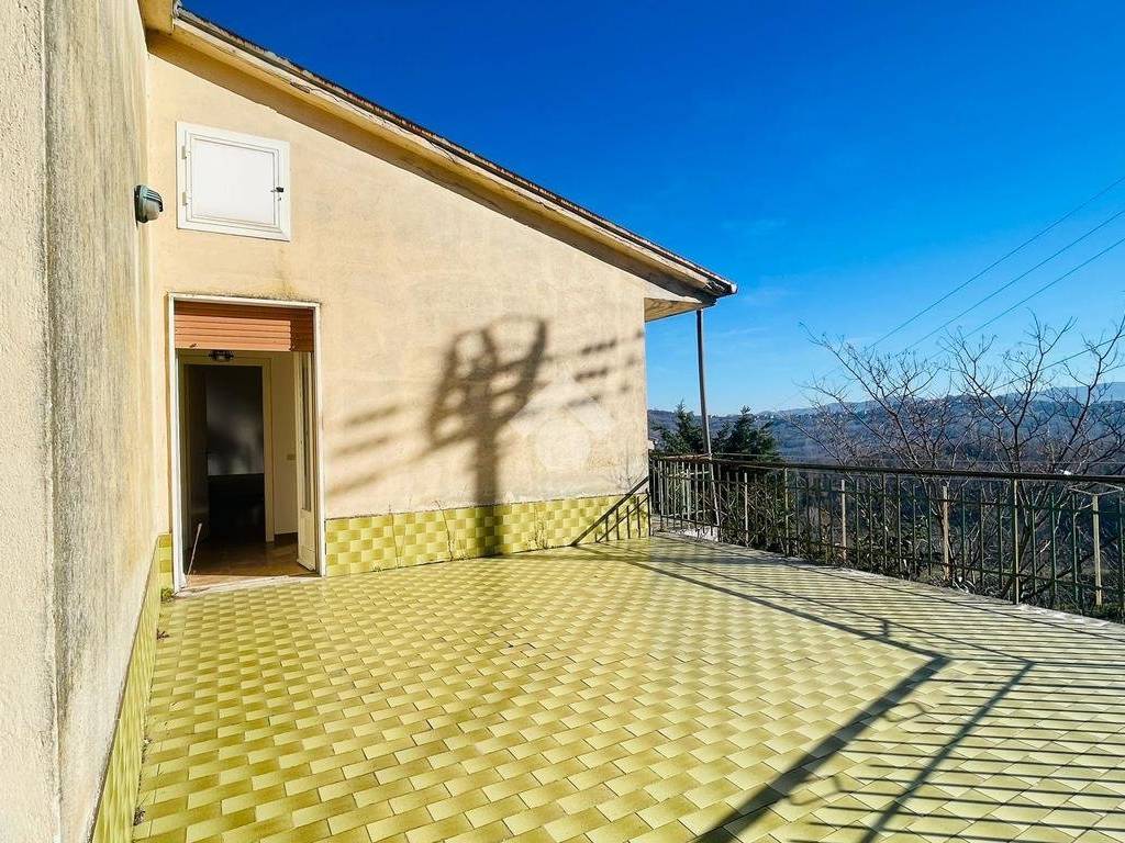 Casa indipendente a Roccabascerana in Via Marcabata - Foto 3