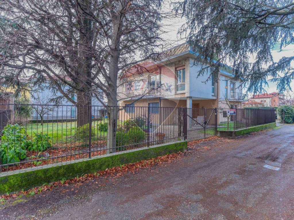 Villa a Cardano al campo in VIA GRAMSCI, 81 - Foto 3