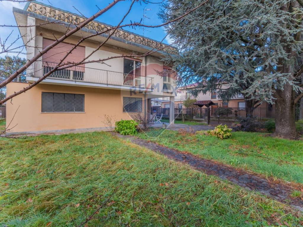 Villa a Cardano al campo in VIA GRAMSCI, 81 - Foto 5