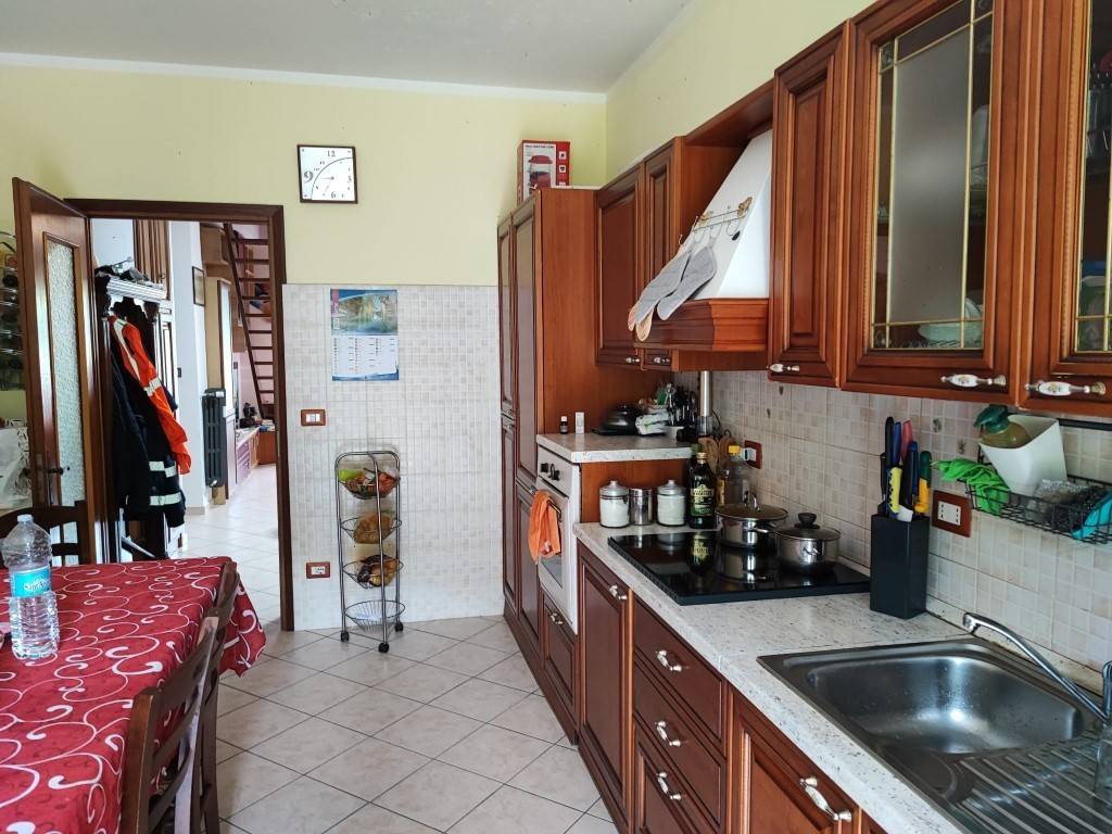 Appartamento a Brossasco in Via San Rocco, 12 - Foto 2