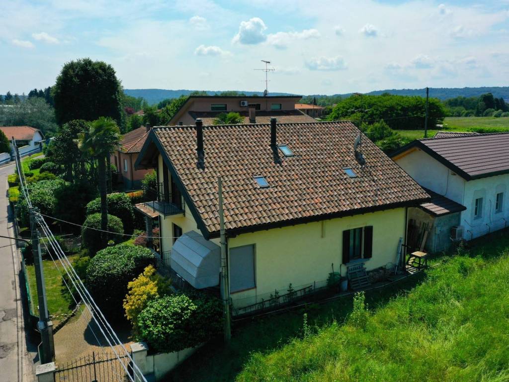 Villa a Sesto calende in Via Sant'Anna - Foto 2