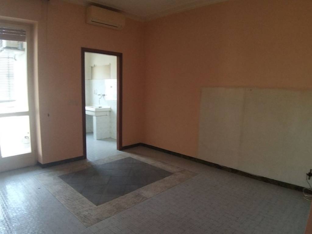 Appartamento a Alba in Corso Michele Coppino, 31 - Foto 5