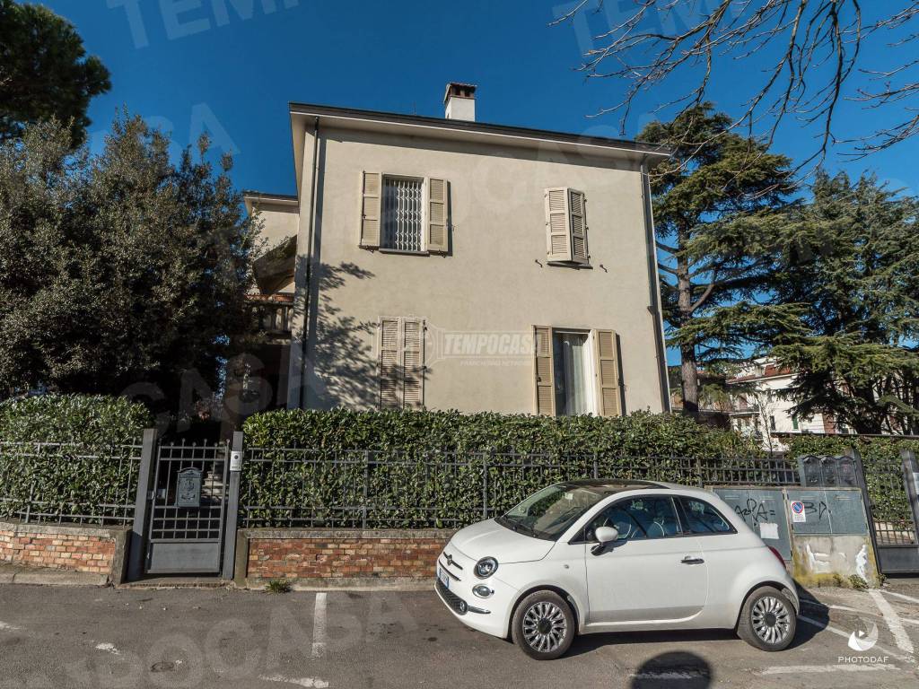 Casa indipendente a Faenza in Viale Alfredo Baccarini 90 - Foto 3