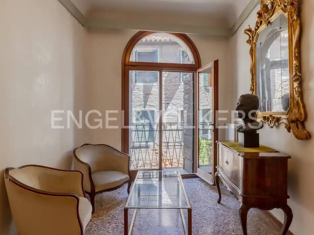 Appartamento a Venezia in Campo Sant'Anzolo, 3578 - Foto 2