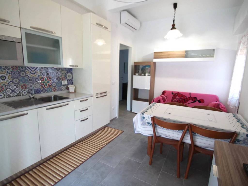 Appartamento a Borghetto santo spirito in Piazza Indipendenza 1. - Foto 5