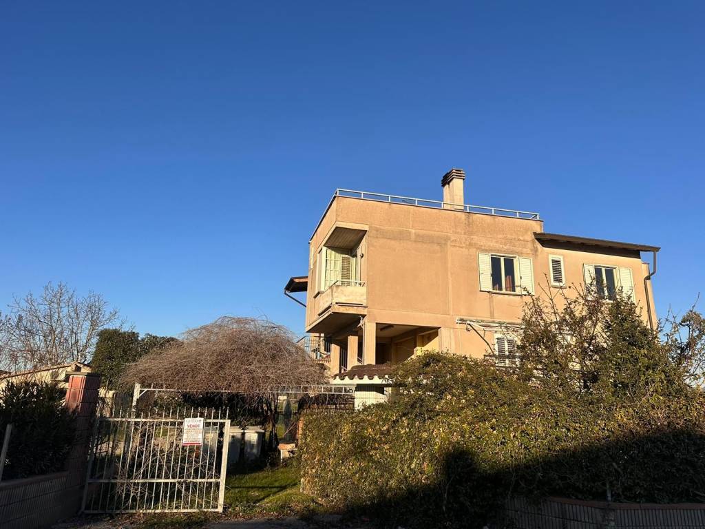 Appartamento a Bastia umbra in Via Tre Case - Foto 3