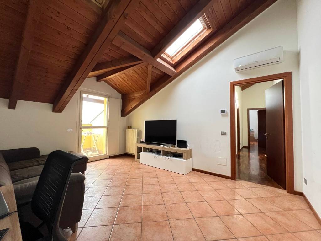 Appartamento a Comazzo in Via Roma - Foto 4