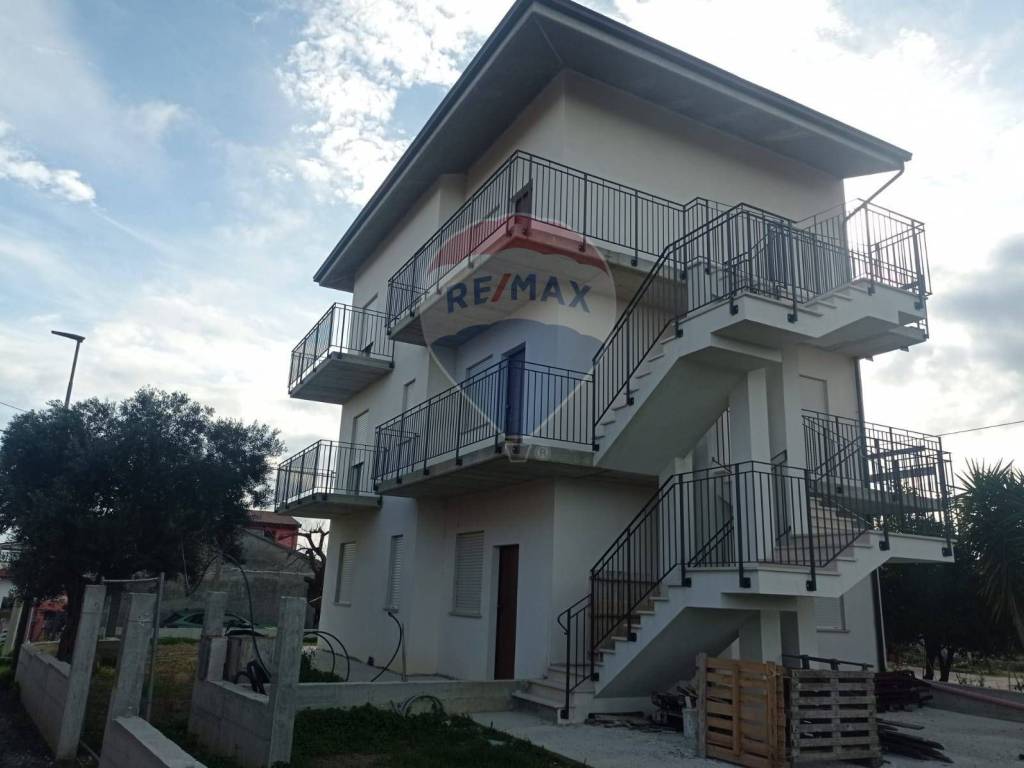 Appartamento a Ortona in Contrada Savini - Foto 2