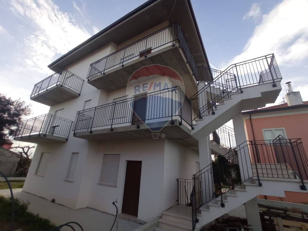Appartamento a Ortona in Contrada Savini - Foto 4