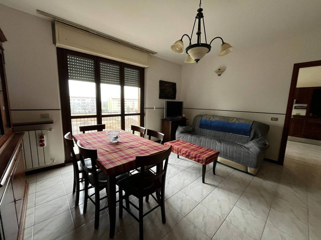 Appartamento a Novara in Via Italo Calvari, 21 - Foto 3
