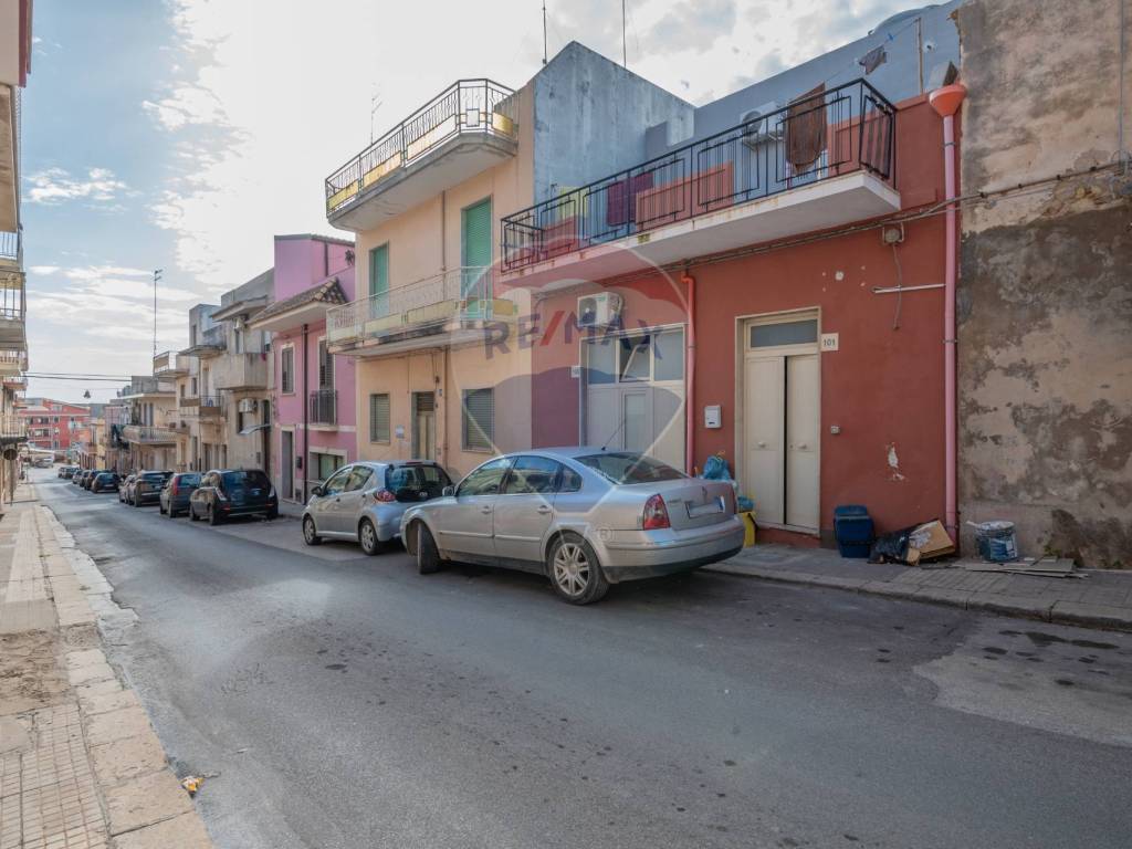 Casa indipendente a Pachino in Via Cassar Scalia, 101 - Foto 3